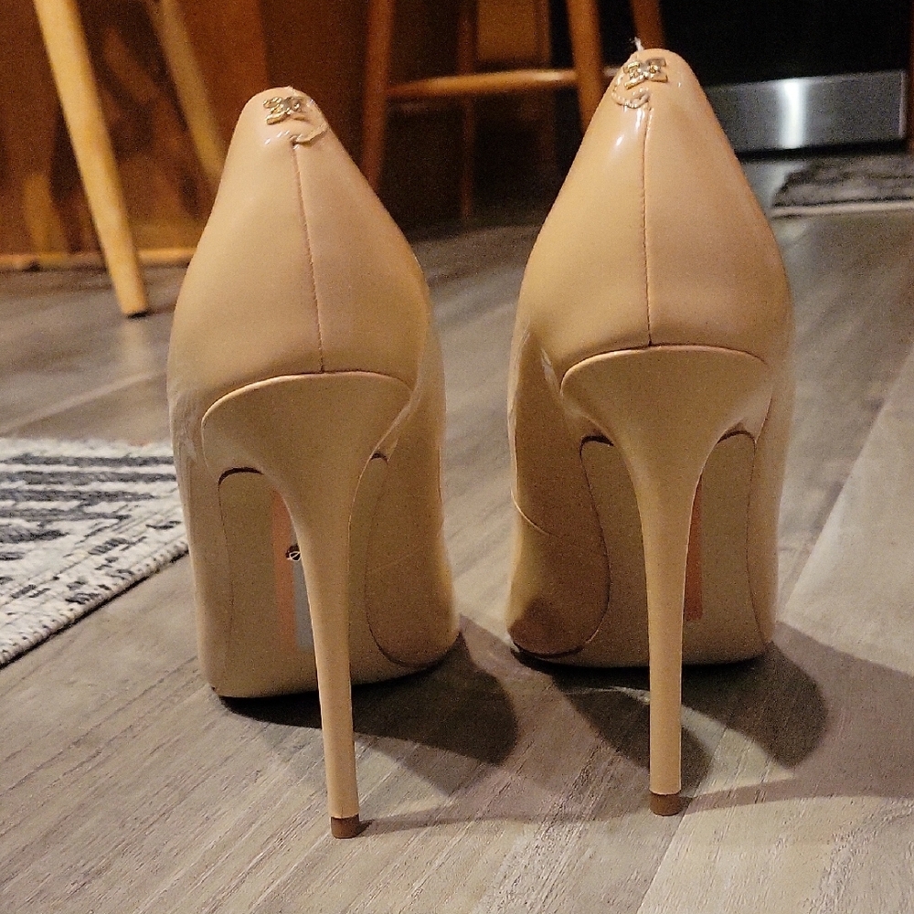 Sam Edelman Nude Heels - Picture 3 of 5